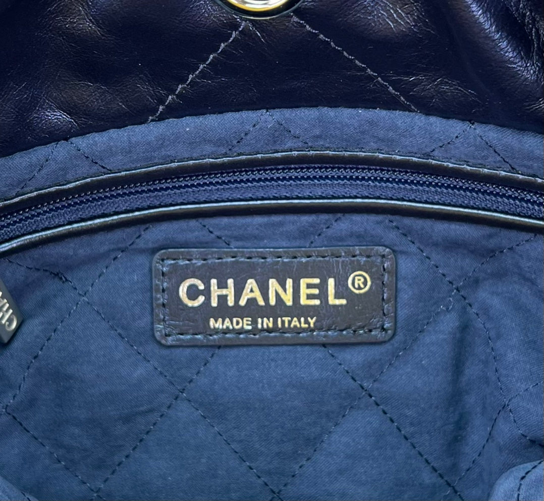 CHANEL 22 3989