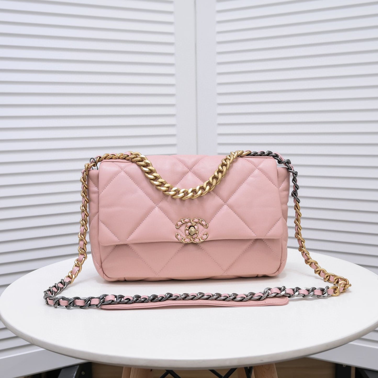 CHANEL 19 AS1160 19BAG