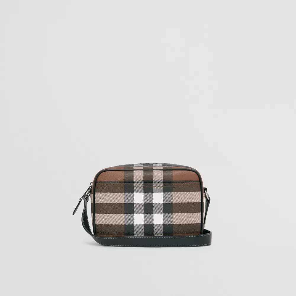 ★BURBERRY★超かっこいい！タータンチェックのショルダーバッグ