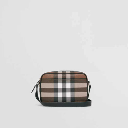 ★BURBERRY★超かっこいい！タータンチェックのショルダーバッグ