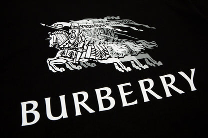 🔥2 つのうち 1 つが無料になります🔥🔥【BURBERRY 公式旗艦店】バーバリー Tシャツ ご好評に付き再入荷！
