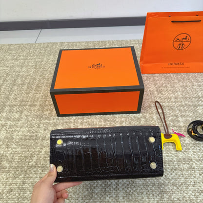 HERMES 高級ワニ革模様 プラチナバッグ