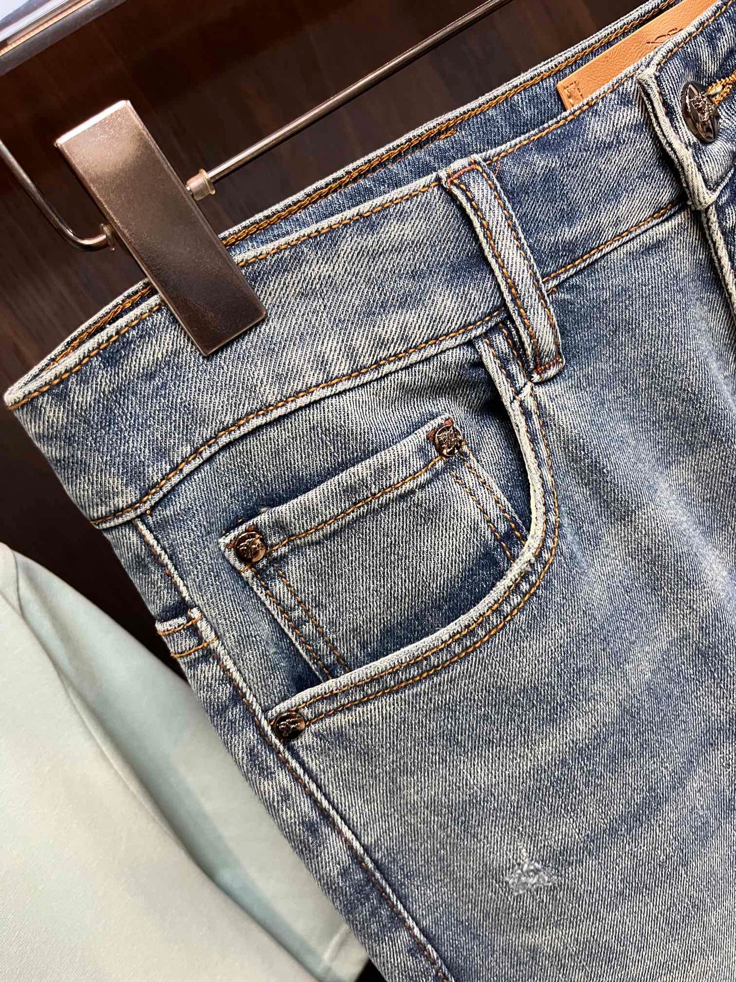 【Burberry】バーバリー トレンド メンズ おしゃれ カジュアル パンツ