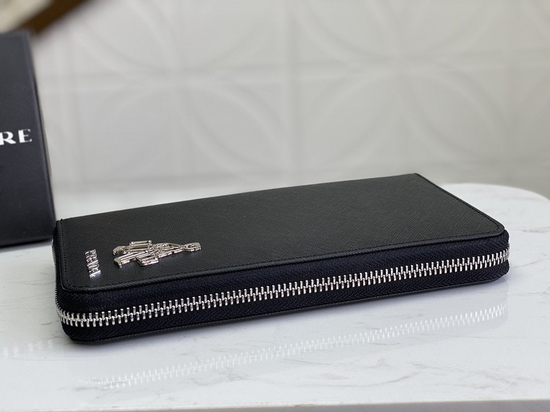 PRADA(プラダ) 財布 21x12cm
