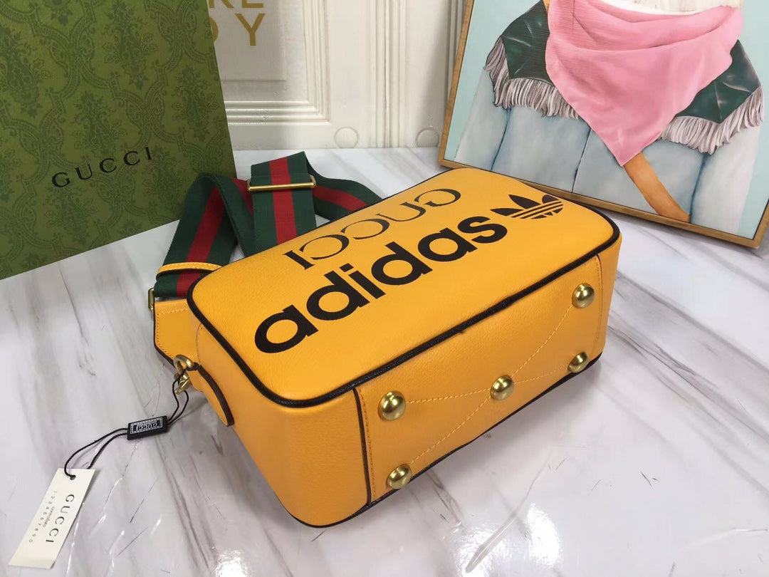 【GUCCI】アディダス x グッチ スモール カメラ バッグ