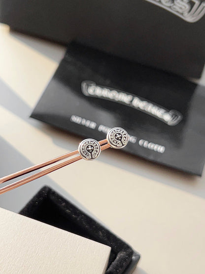 【CHROME HEARTS】 クロムハーツ ファッションスタイルのイヤリング