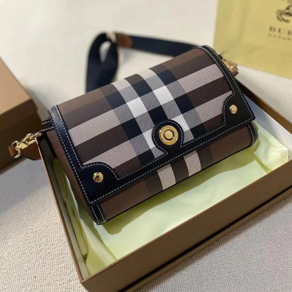 【◎VIP価格◎】Burberry noteショルダーバッグ