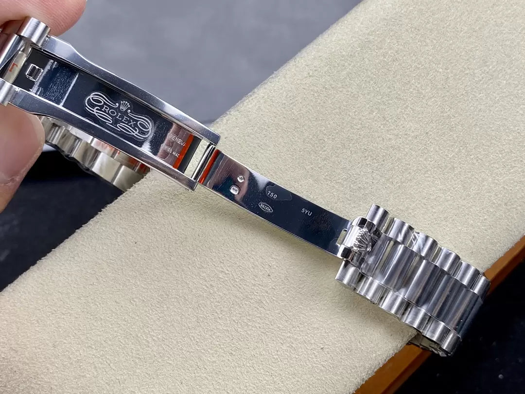 ロレックス デイデイト40 228239-0060