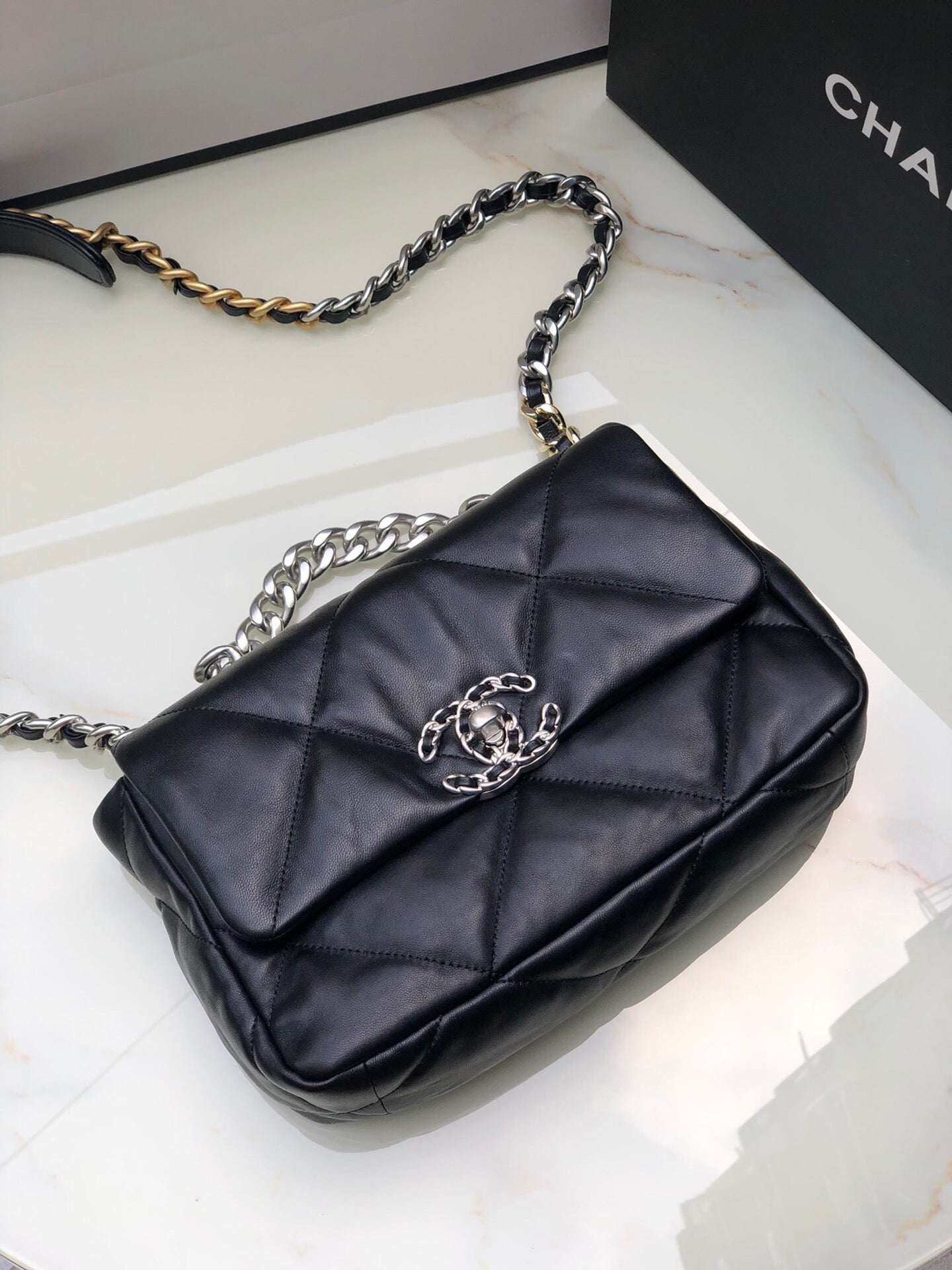 Chanel 19 small 1160