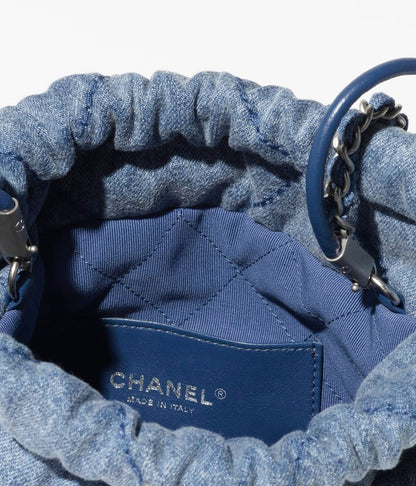 【新★スタッズが可愛いデニム】★CHANEL★22 ハンドバック