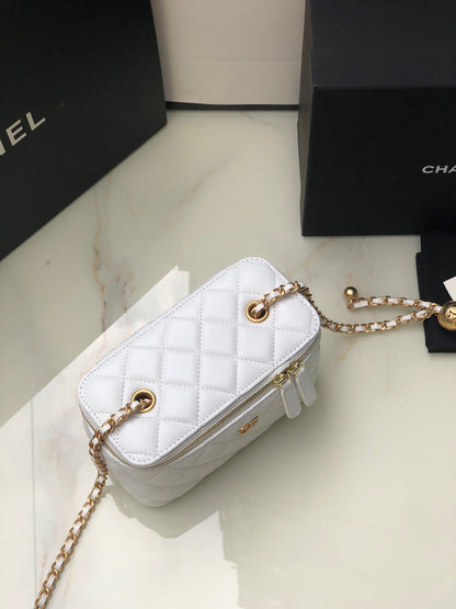Chanel Classic Vanity 22C Bag with Chain AP2303