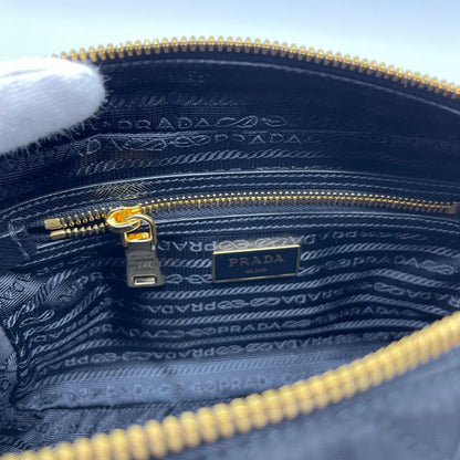 PRADA プラダバッグお買い得！ 完売される前に是非お早めに
