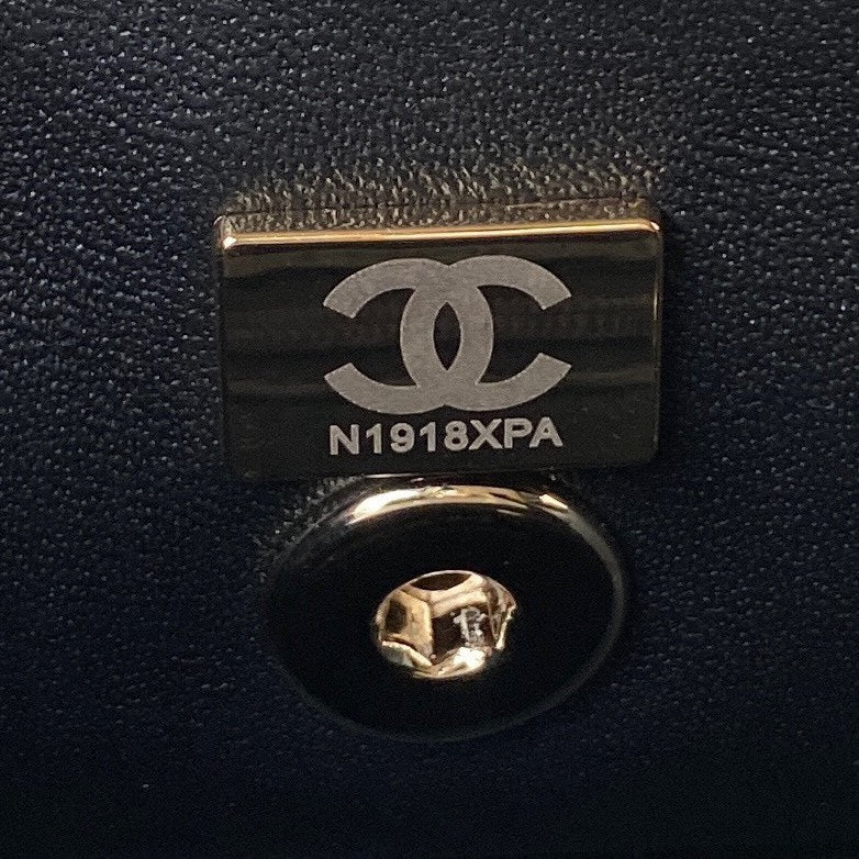 Chanel 23K AS4471 handle