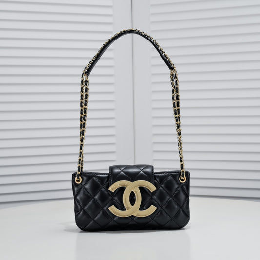 CHANEL💠24C AS4611