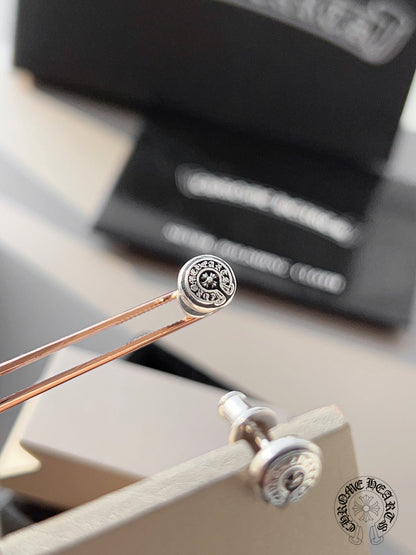 【CHROME HEARTS】 クロムハーツ ファッションスタイルのイヤリング