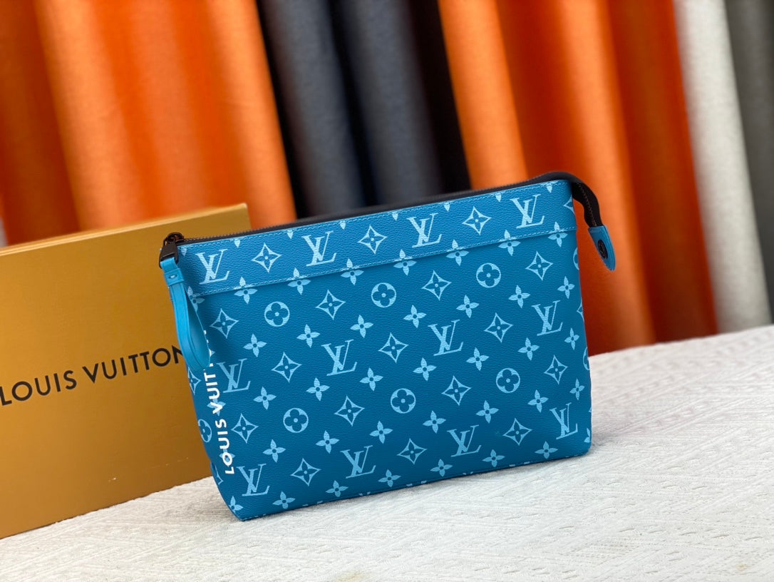 Louis Vuitton ポシェット・ヴォワヤージュ スープル M82800