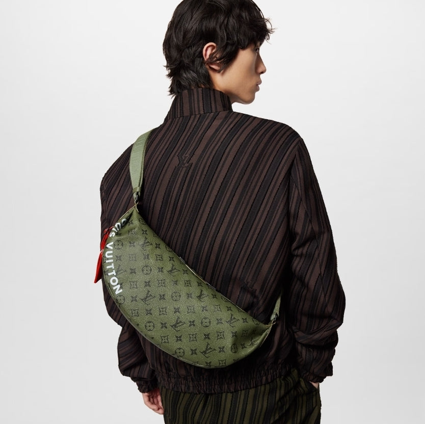 23AW 個性的なフォルムがお洒落 Louis Vuitton ハンモックバッグ M23779