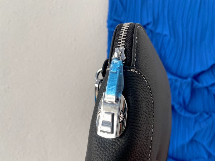 Hermes(エルメス) クラッチバッグ 28 x 17 cm