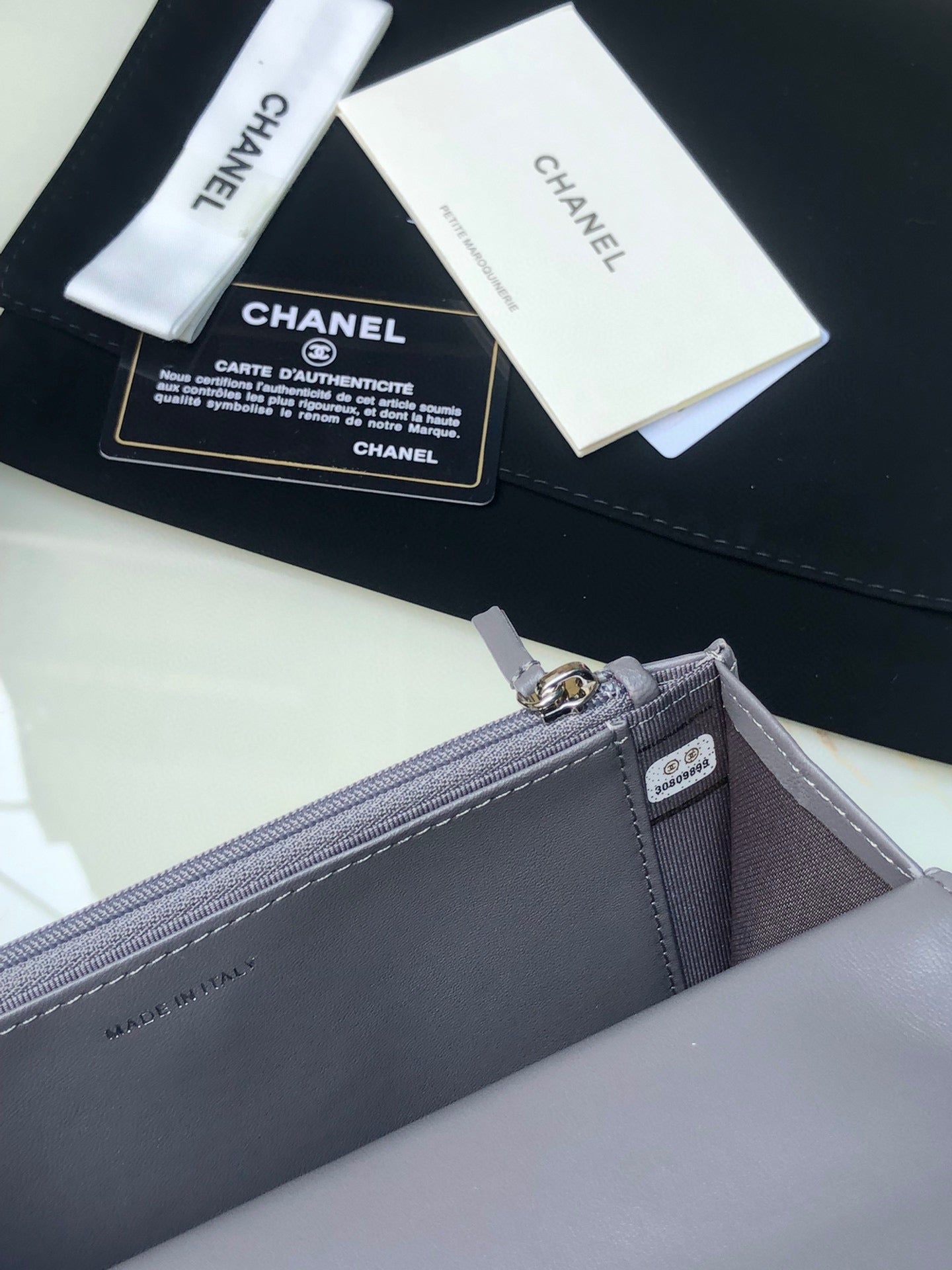 CHANEL 19 WALLET ON CHAIN 0957