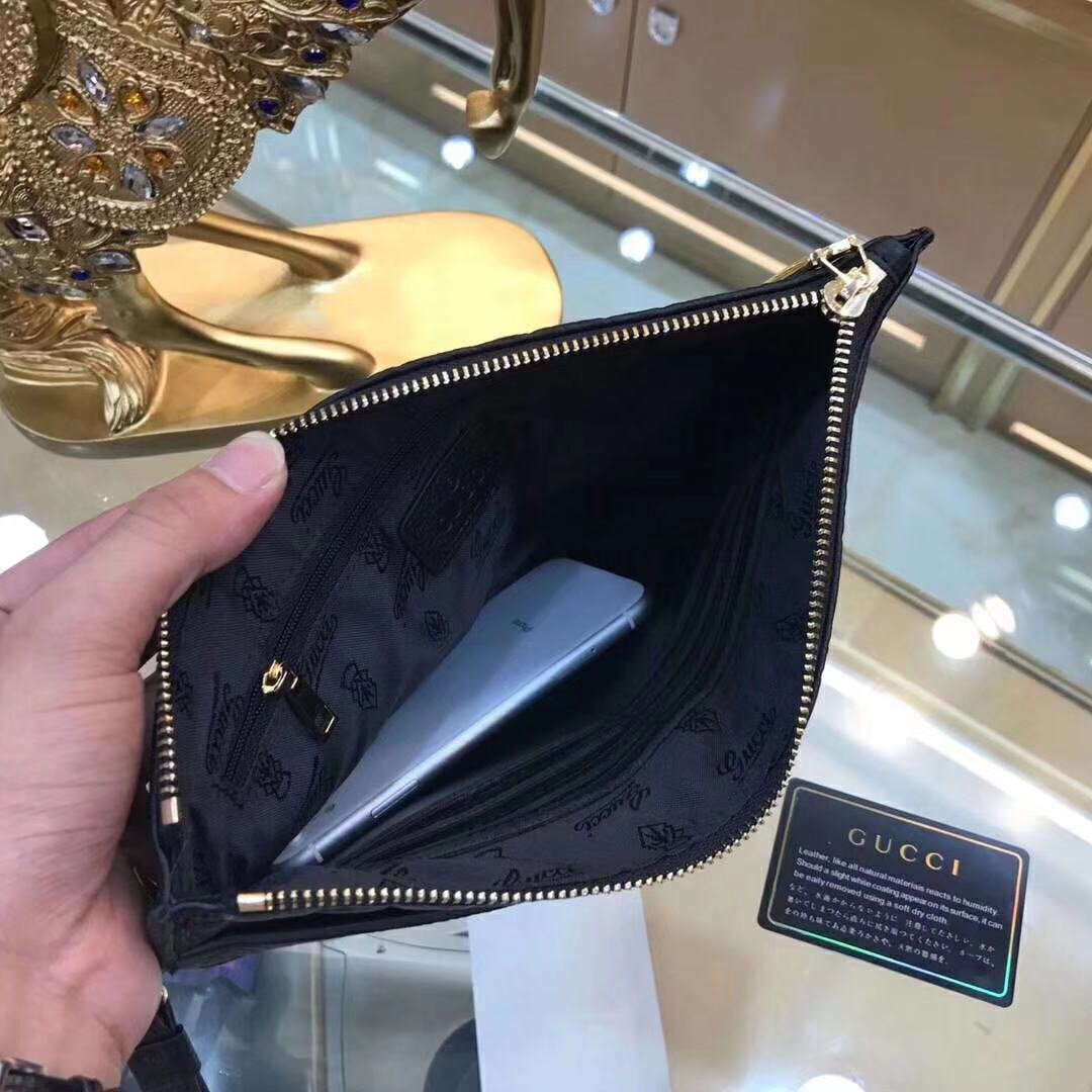 Gucci(グッチ)クラッチバッグ 28x18cm