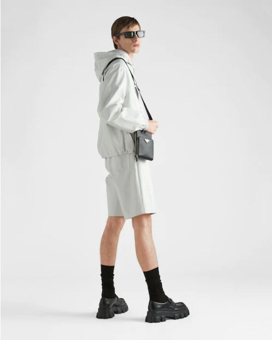 PRADA*ロゴ サフィアーノレザー スマートフォンケース ブラック