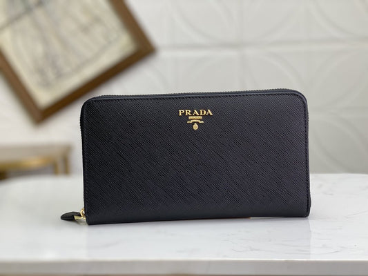 PRADA(プラダ) 財布 21x12cm