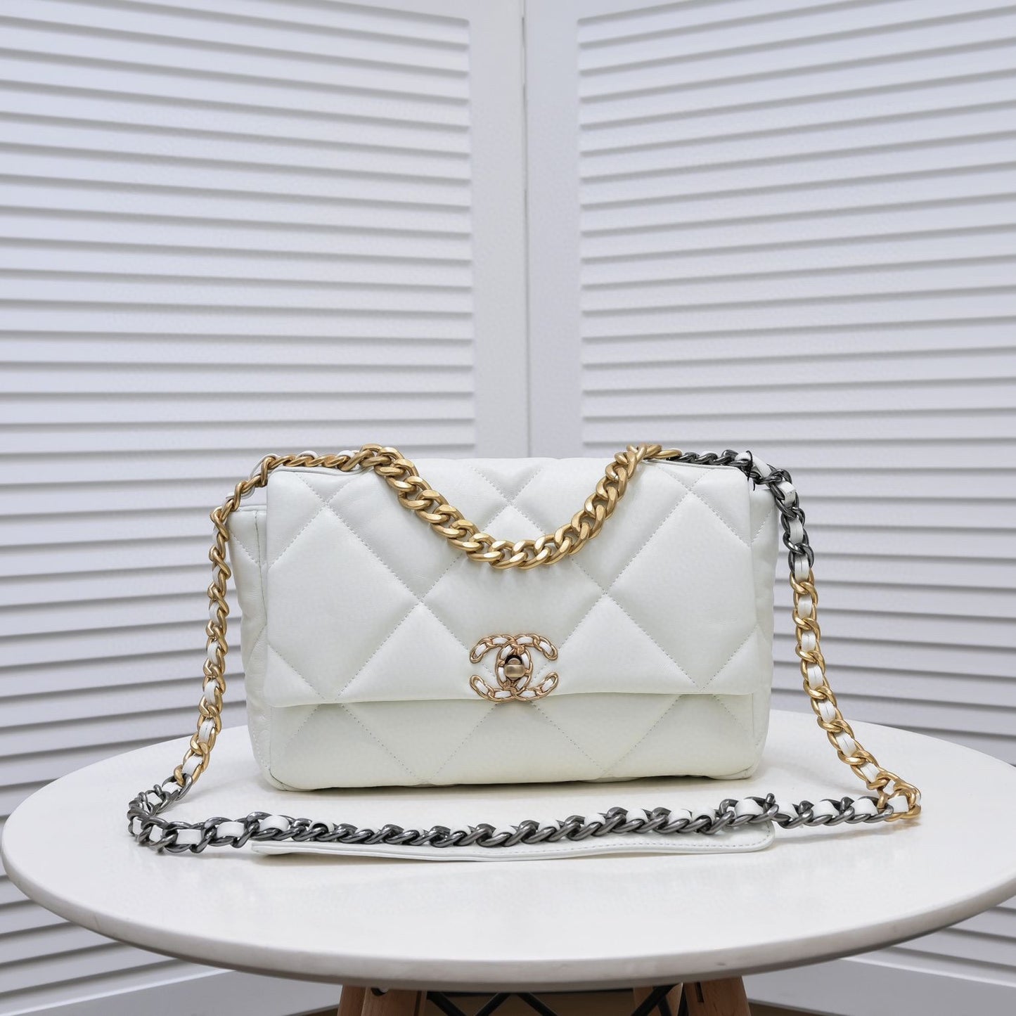 CHANEL 19 AS1160 19BAG