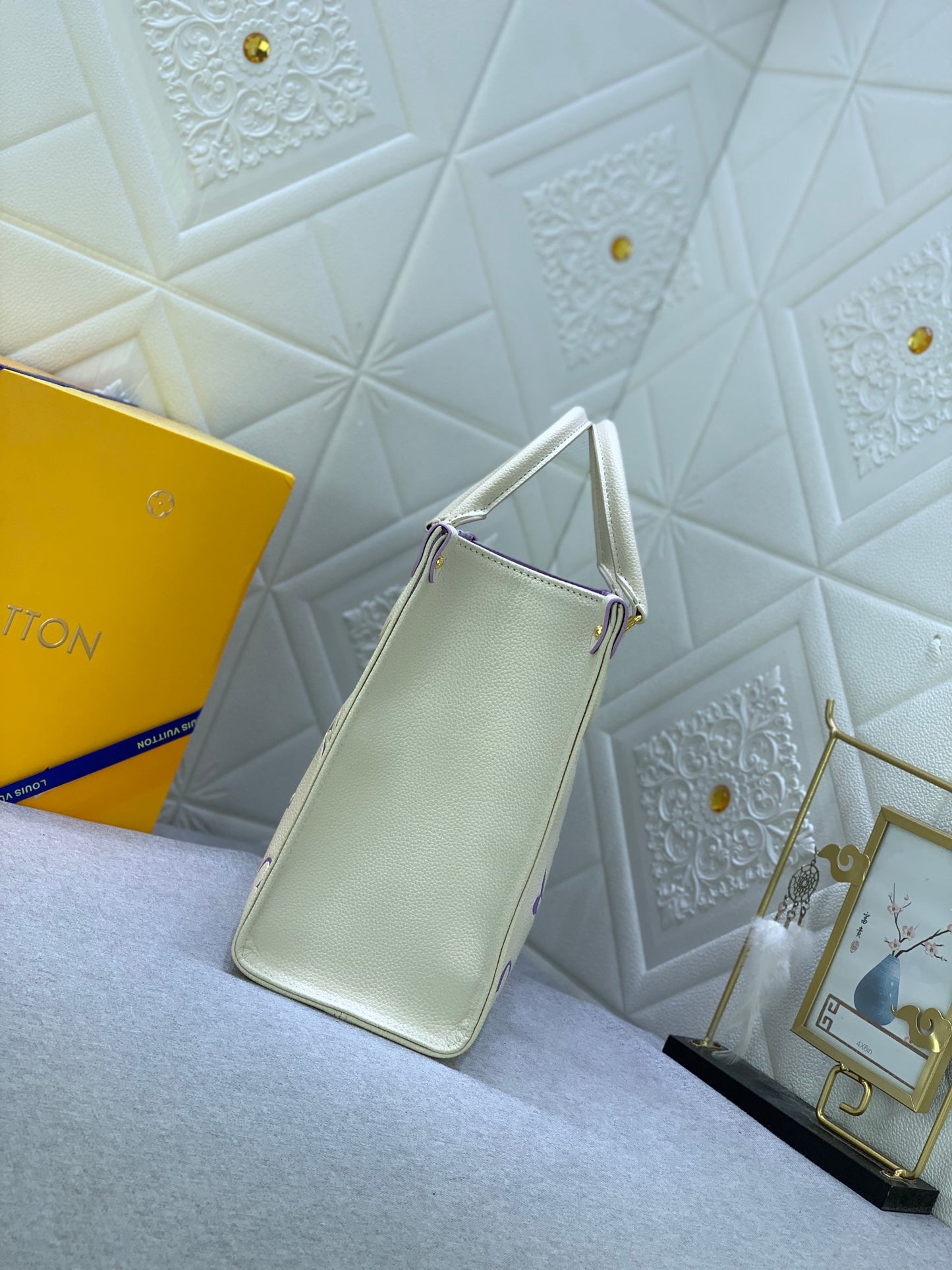 Louis Vuitton(ルイヴィトン) ONTHEGO ミディアム ハンドバッグ