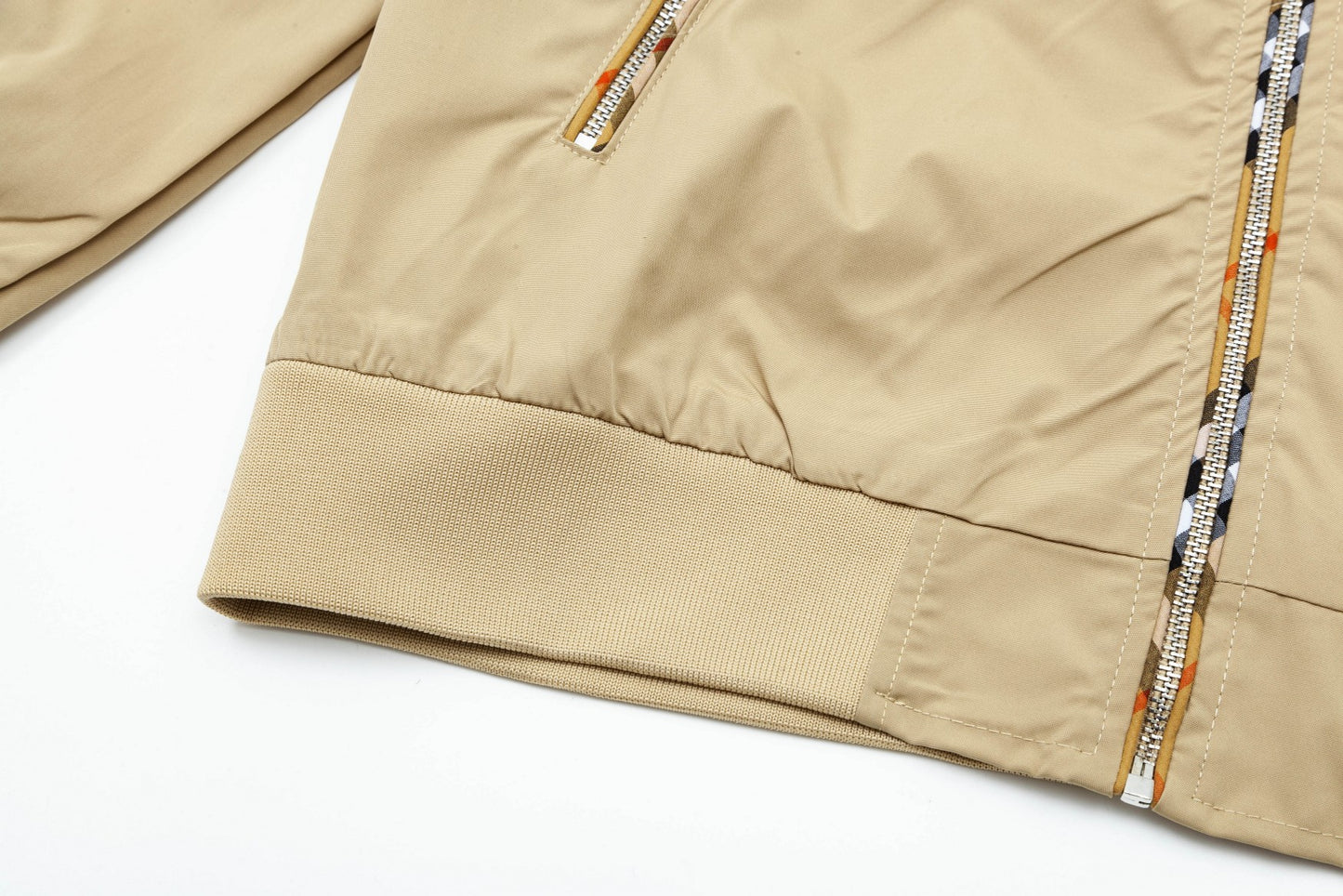 【BURBERRY】バーバリー ジャケット着ご好評に付き再入荷！240920