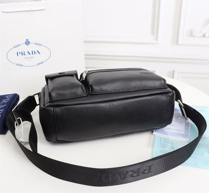 【PRADA 公式 旗艦店】プラダ 斜めがけバッグ 当日出荷 好評に付き再入荷！29*20*8CM