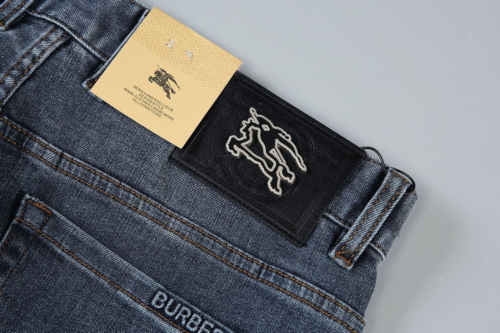 Burberry バーバリー ジーンズ