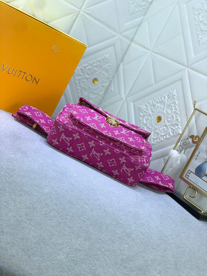 LouisVuitton モデニムベルトバッグ M95347