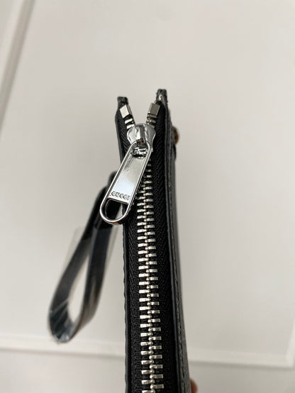 GUCCI(グッチ)クラッチバッグ 29*20cm