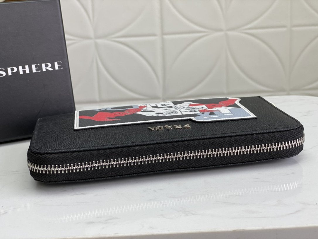 PRADA(プラダ) 財布19x12cm