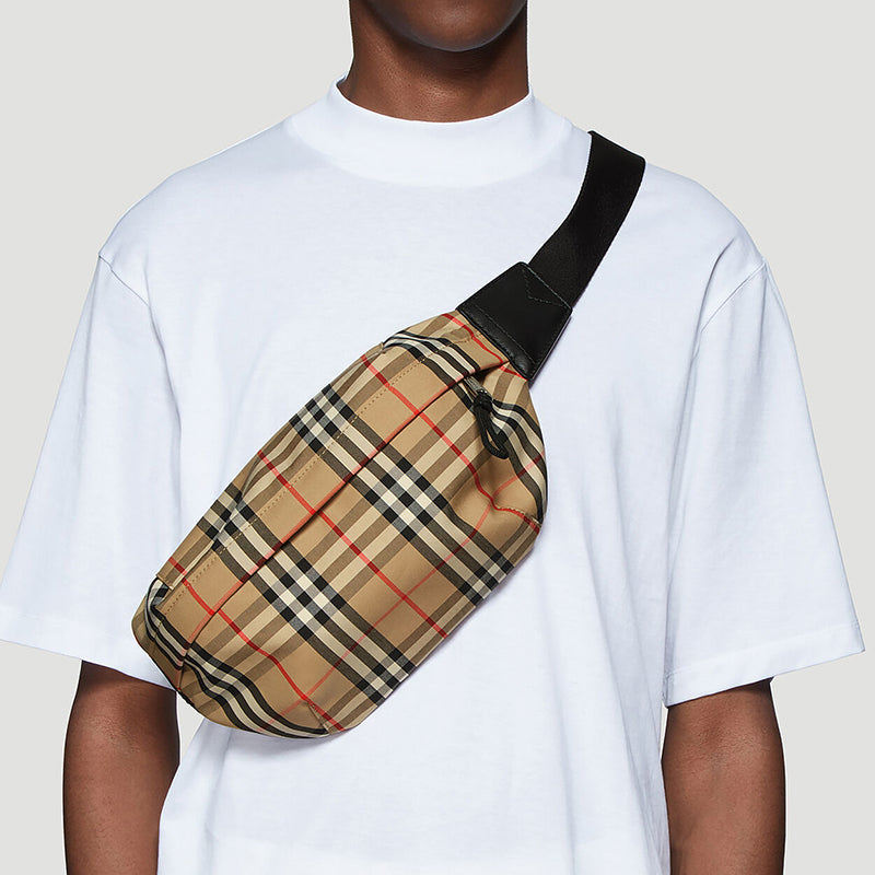 【完売必至】BURBERRY バーバリー チェックベルトバッグ