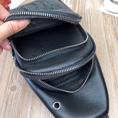 【PRADA 公式 旗艦店】プラダ 胸ポケット当日出荷 好評に付き再入荷！32*18*6CM