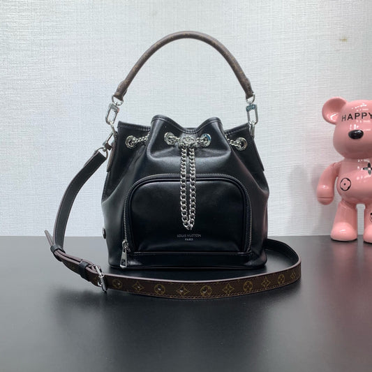 【LOUIS VUITTON】No Way Vibe バッグ – モードなエッジが効いた注目の新作 M14377