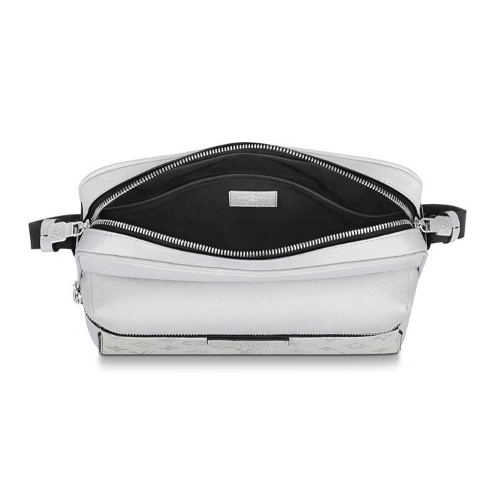 入手困難 LOUIS VUITTON アウトドア メッセンジャー PM 4色展開