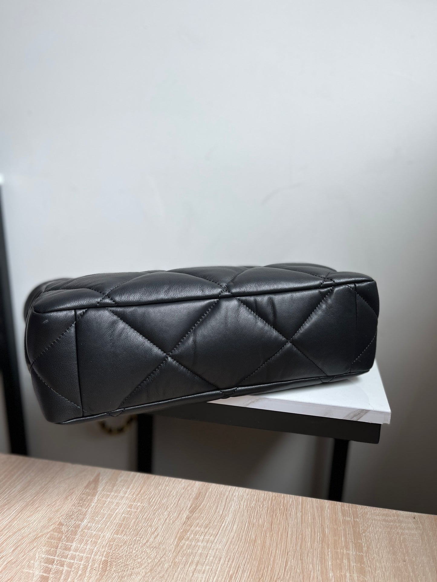 CHANEL 19 SHOPPING BAG 3360