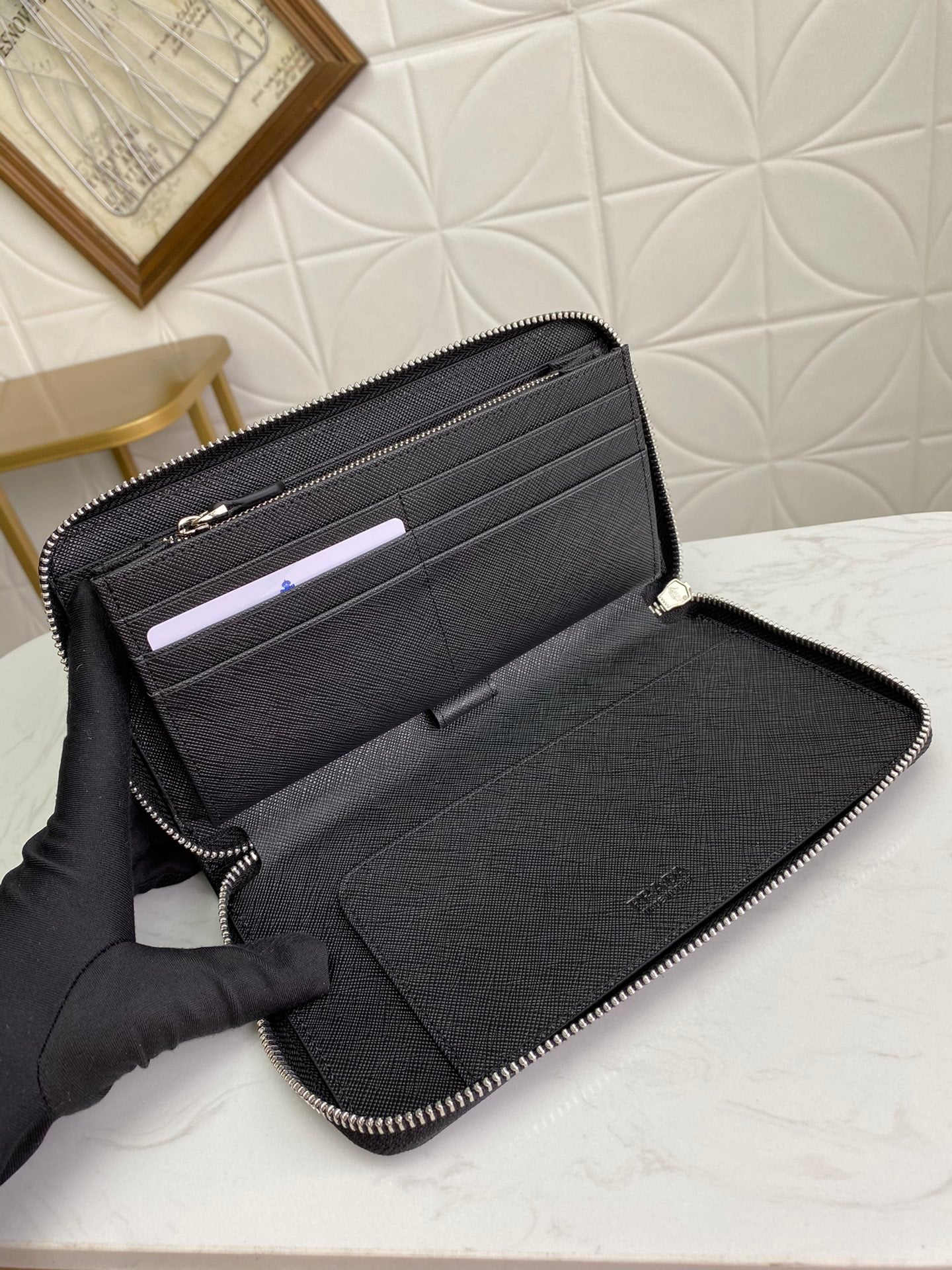 PRADA(プラダ) 財布 21x12cm