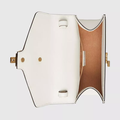 【GUCCI】人気の〔シルヴィ〕レザー ミニバッグ★すぐ届く！