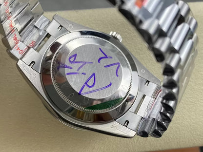 ロレックス デイデイト 40 228236-0008