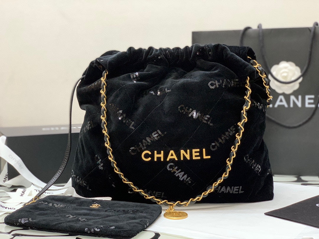 CHANEL 22 3261