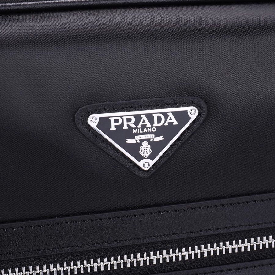【PRADA 公式旗艦店】プラダ 旅行かばん 当日出荷 好評に付き再入荷！44*28*18CM