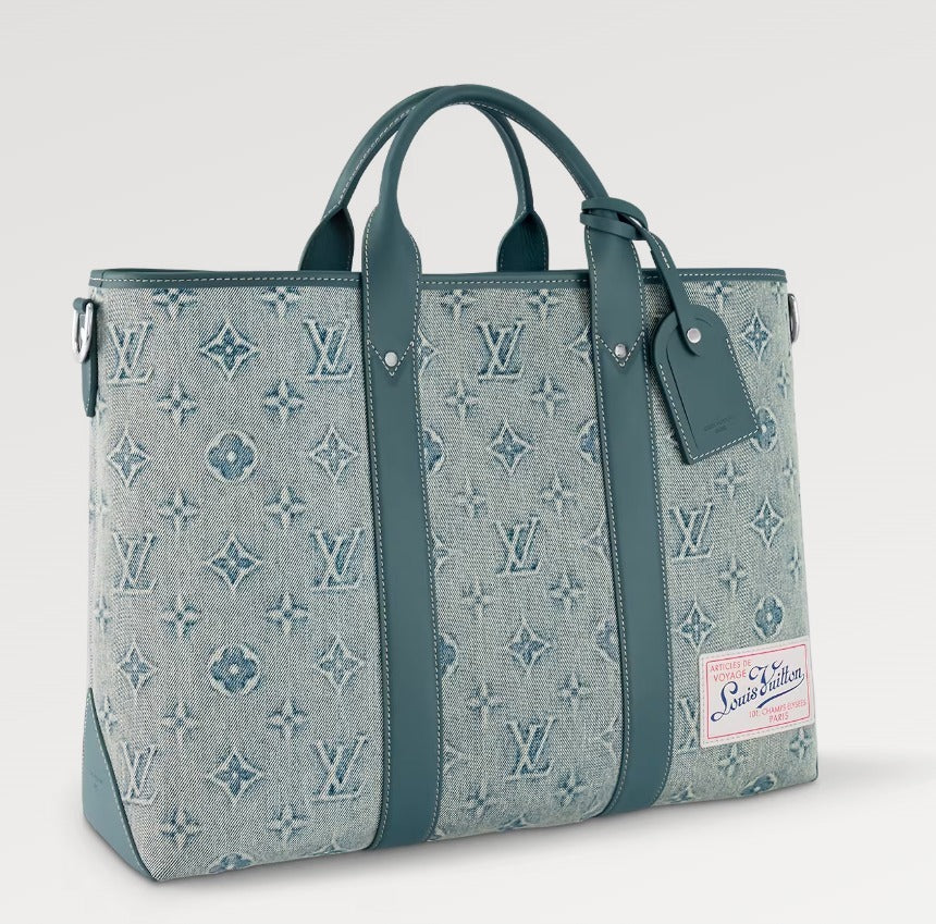 Louis Vuitton バッグ《Weekend》ブルー レザー ロゴ 直営店 M22537