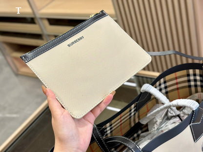 Burberry キャンバストートバッグ ストライプ柄 大容量 35*29cm