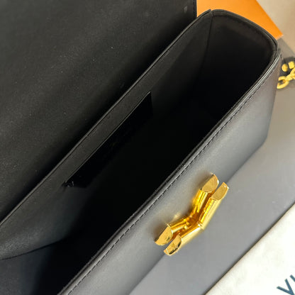 Louis Vuitton◇ネオクラシカルなツイストミディアムバッグの登場です