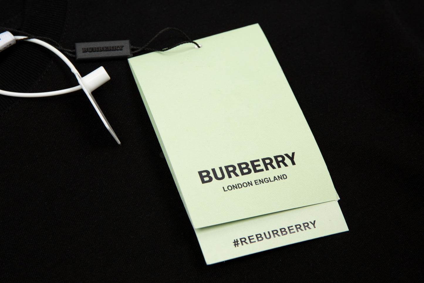 🔥2 つのうち 1 つが無料になります🔥🔥【BURBERRY 公式旗艦店】バーバリー Tシャツ ご好評に付き再入荷！