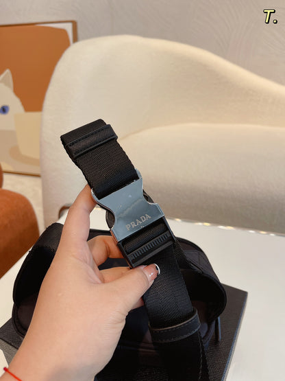 【Prada旗艦店】( プラダ ) バムバッグ 21x4x13 cm