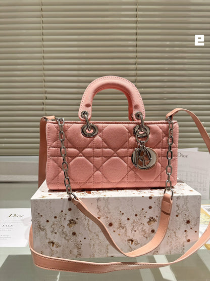 Dior 23限定新品Lady D-Joy デニムワキサイドパックスージー同タイプ